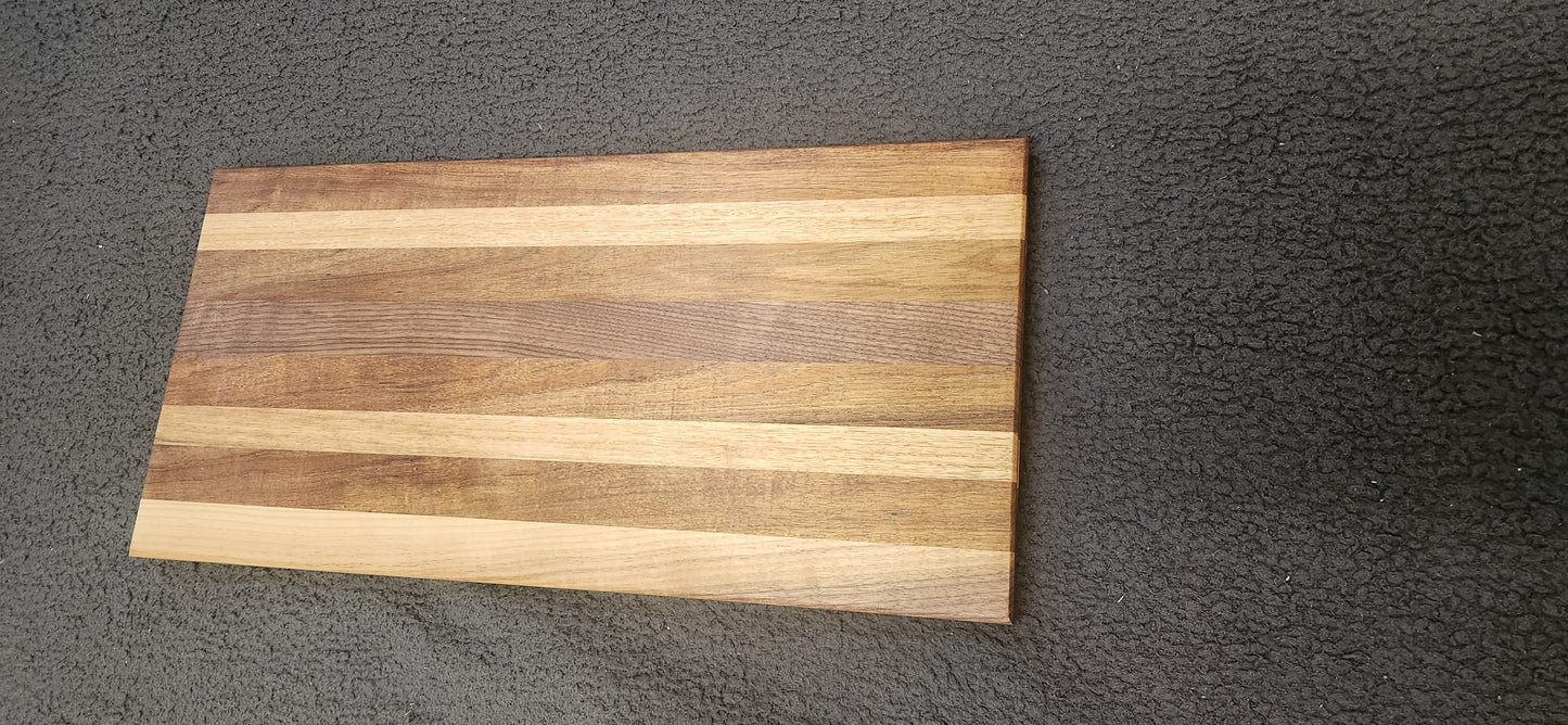 Mixed timber chopping board