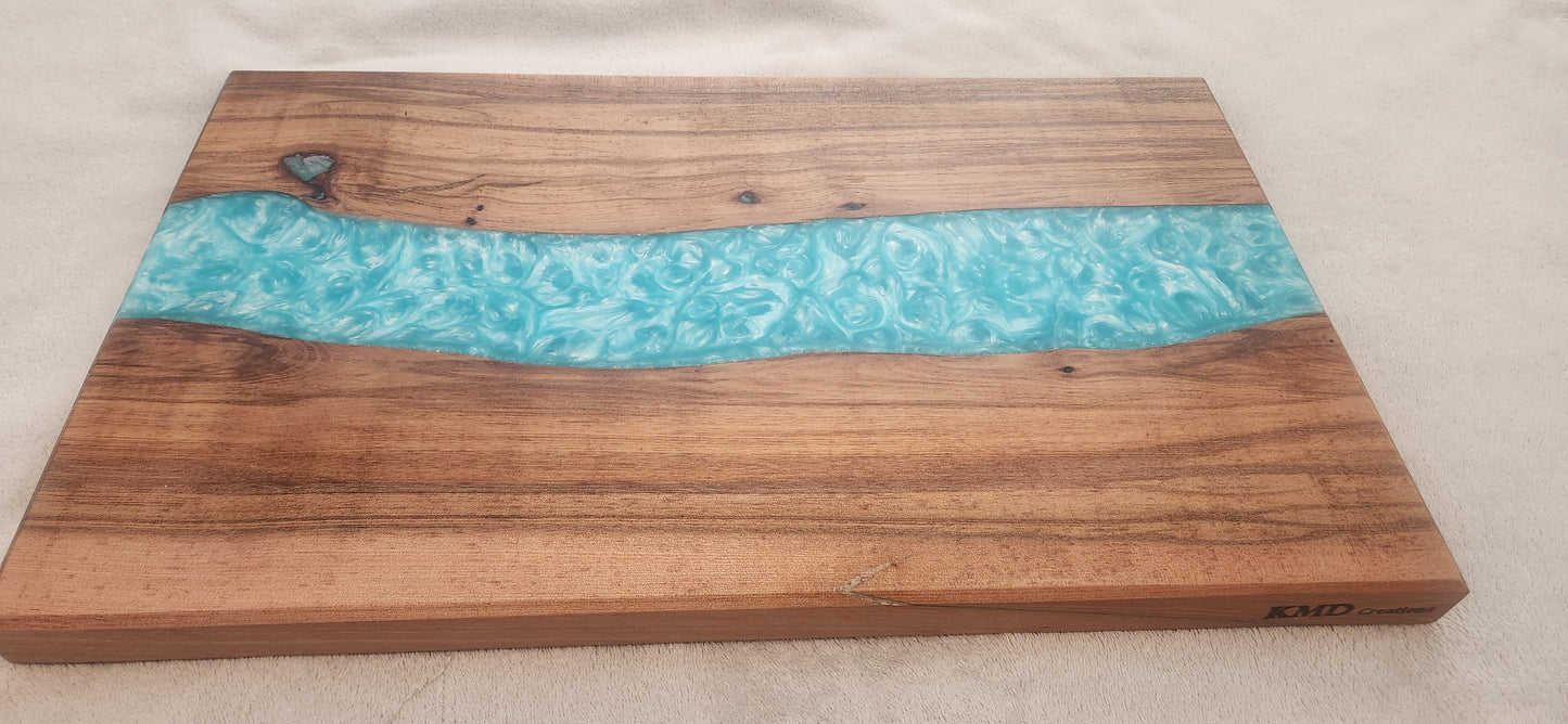 Resin and Ti tree serving board