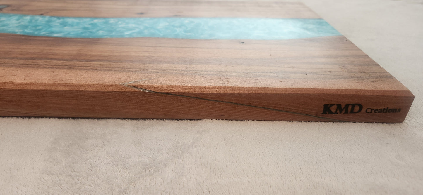 Resin and Ti tree serving board
